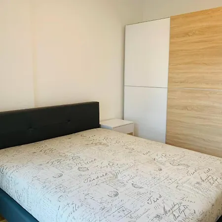 Nikola Sweet House 3 *